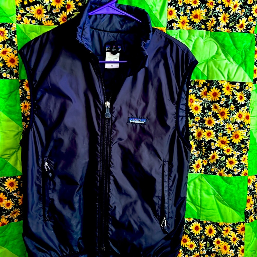 Lightweight black vest!  Perfect for fall!